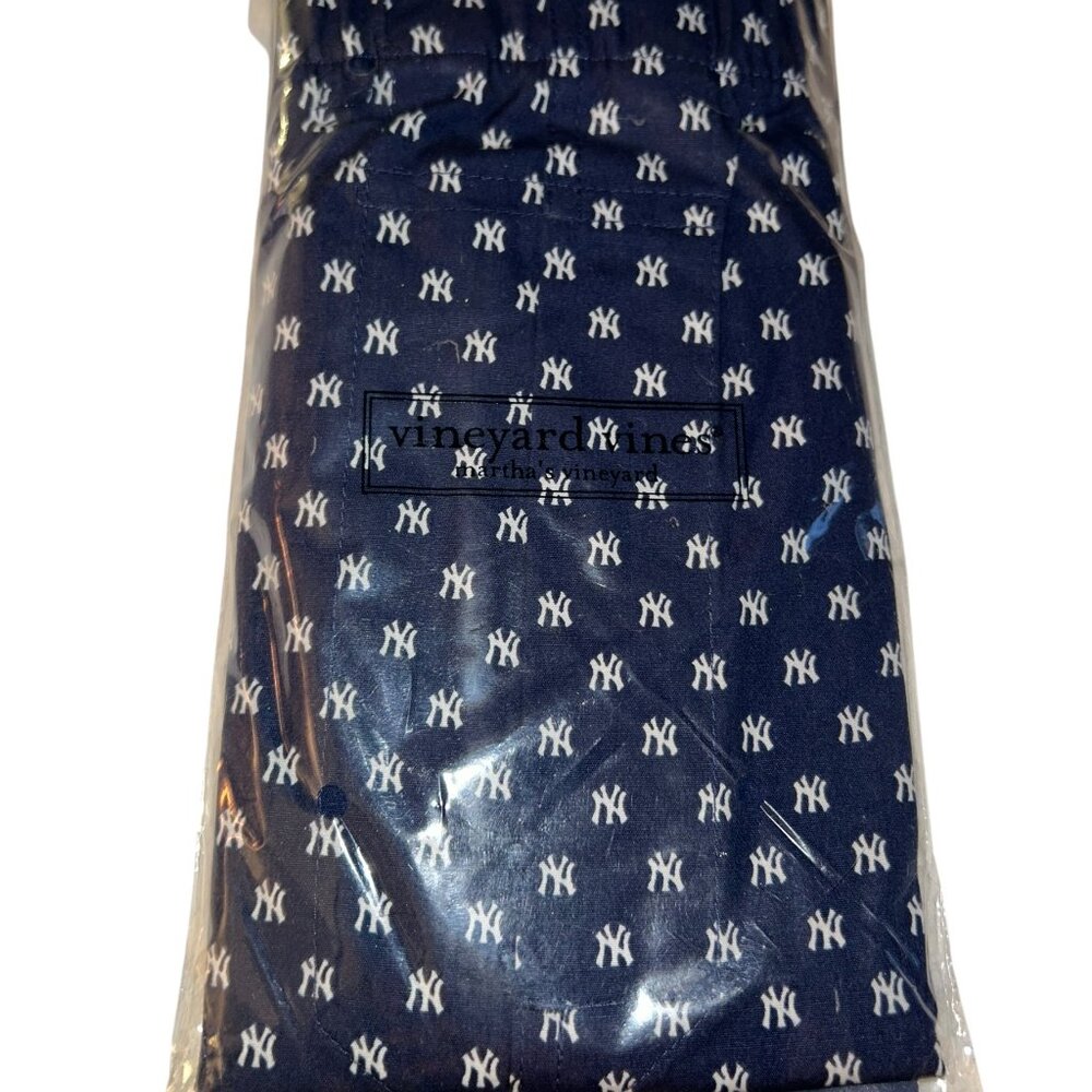 Vineyard Vines NEW in pkg NWT New York Yankees NY print mens boxer shorts S